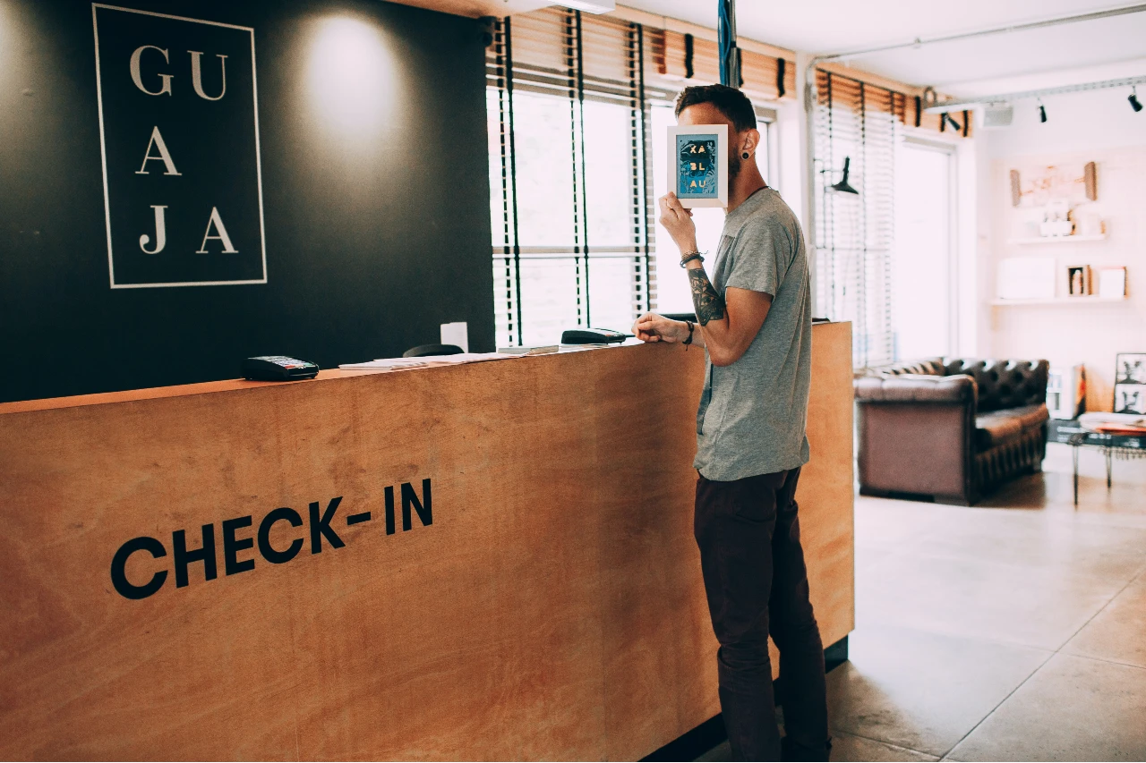 What is a hotel rooming list, and how to improve it?